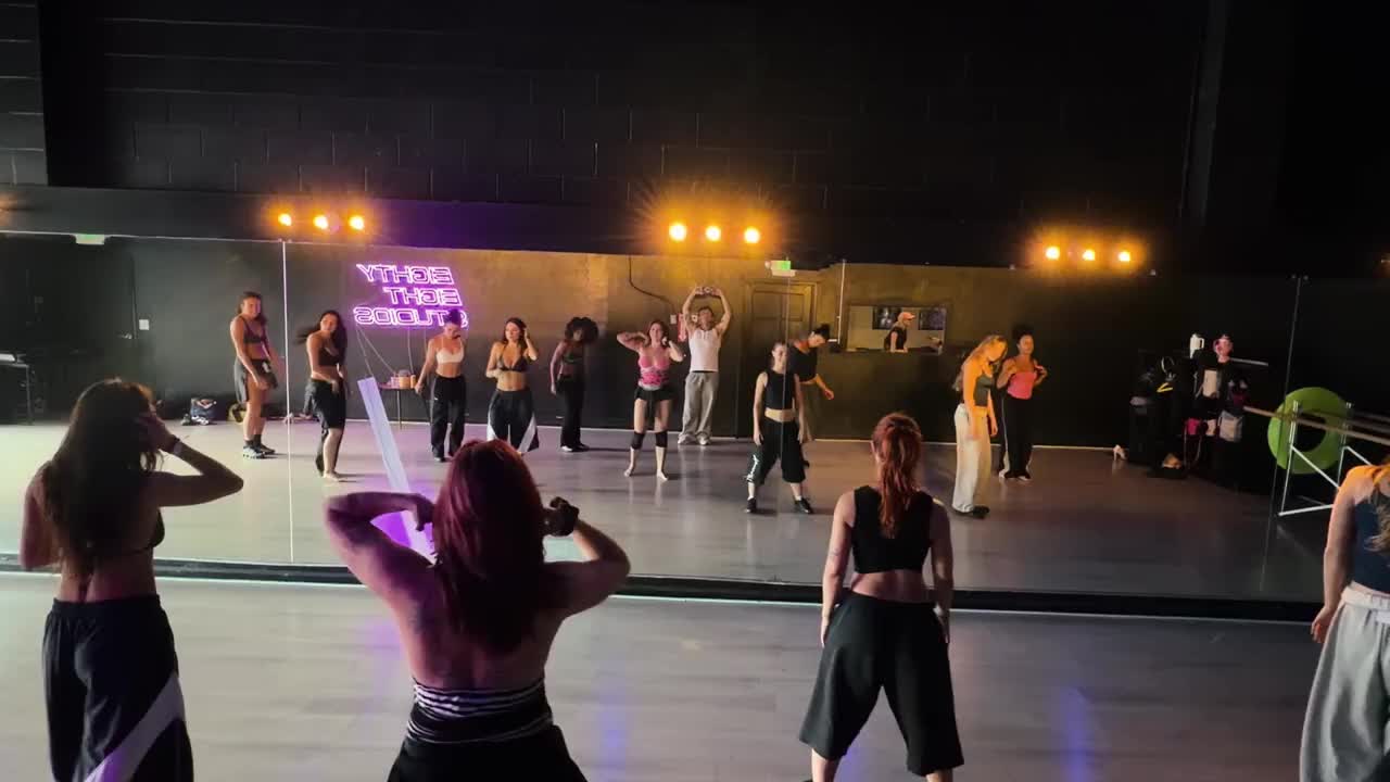 MTO QNT choreography rehearsals and behind the scenes