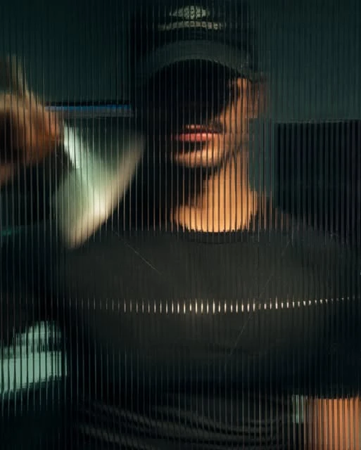 BVOX Instagram: motion-blurred portrait